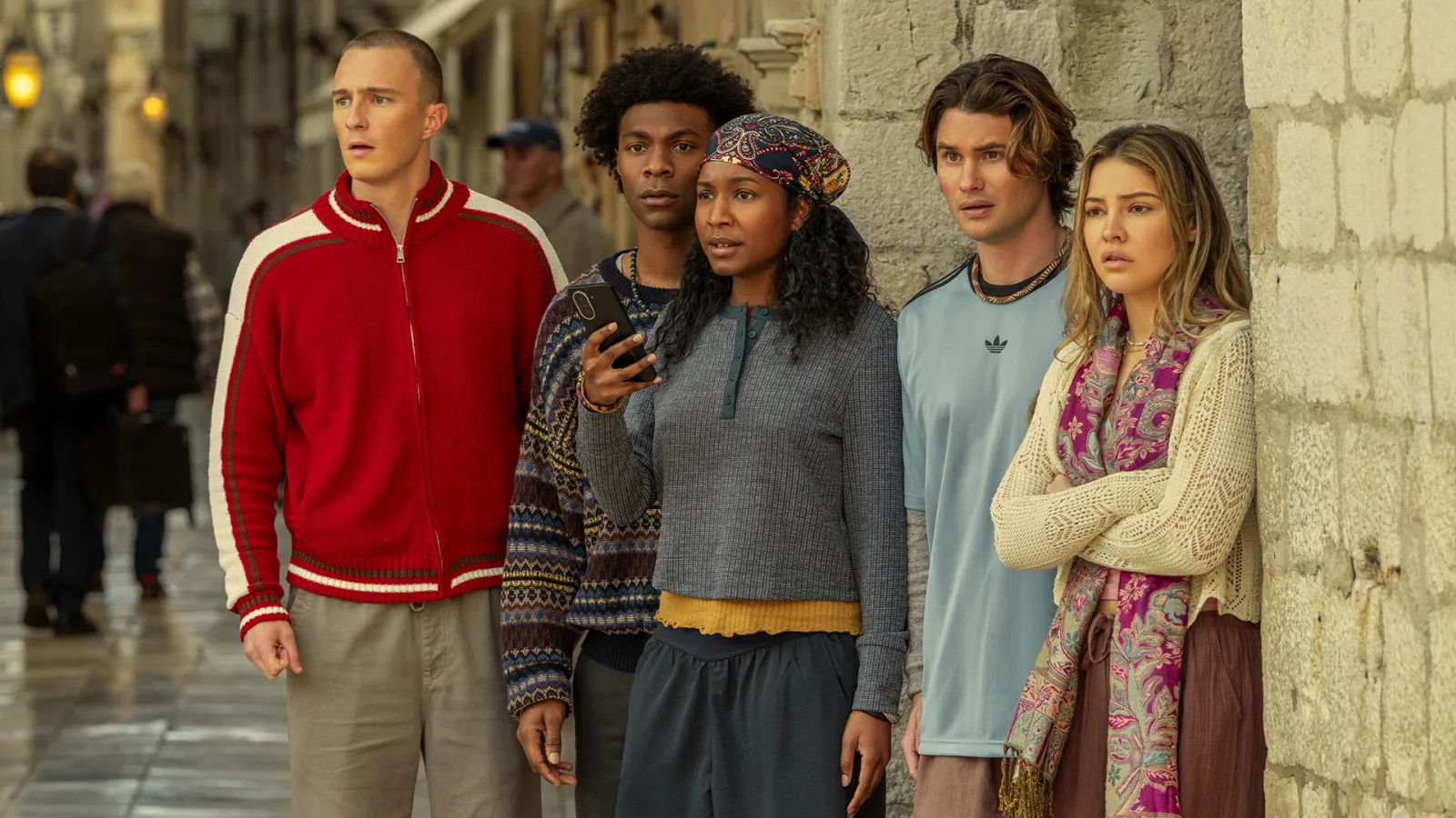 Netflix presenta el primer avance de la última temporada de Outer Banks con una emotiva despedida