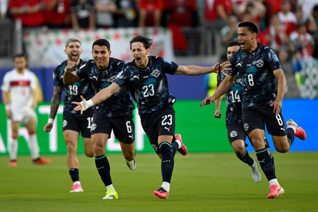 Paraguay mantiene sus chances en el Mundial tras eliminar a Turquía en un partido intenso