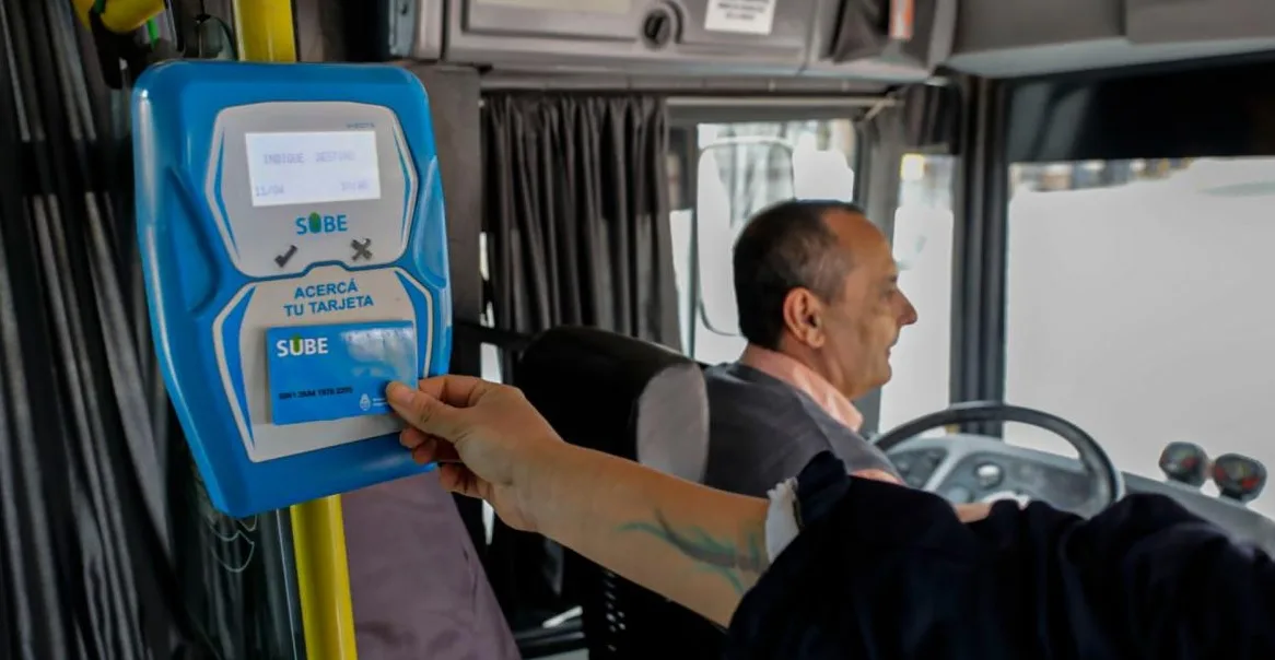 Personas con discapacidad podrán viajar gratis en tren y colectivo con tarjeta SUBE sin mostrar el CUD