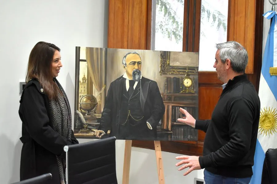 Presentan retrato de Alejo Peyret en homenaje al bicentenario de su nacimiento