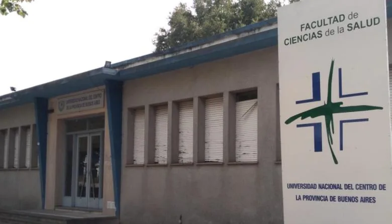 Repudian las amenazas de un docente a una estudiante en la Facultad de Olavarría