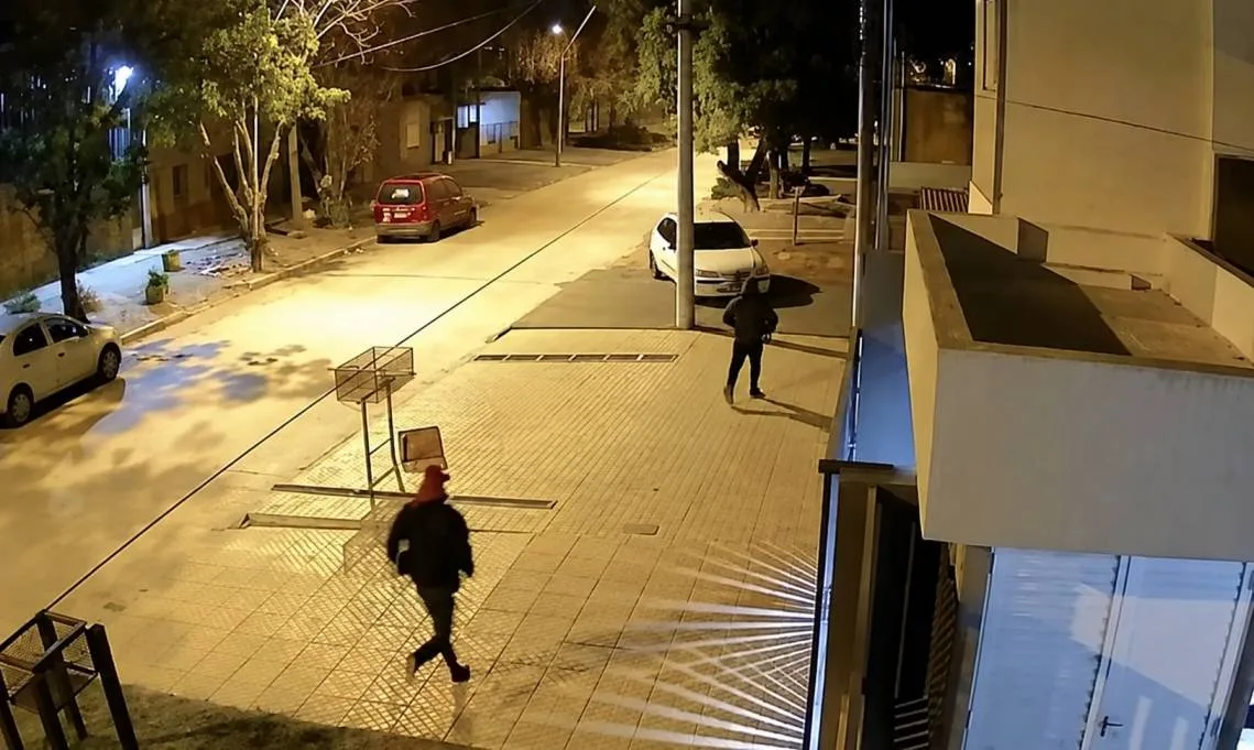 Vecinos denuncian ola de robos y piden mayor presencia policial en Lisandro de la Torre