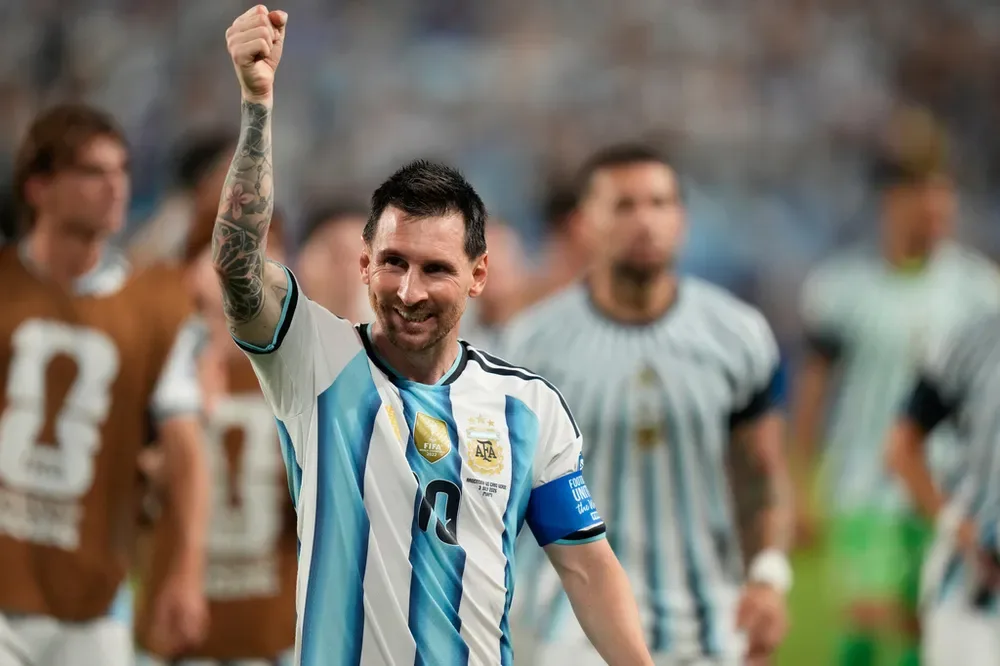 Argentina avanzó a cuartos tras vencer a Cabo Verde en un partido dramático en Miami