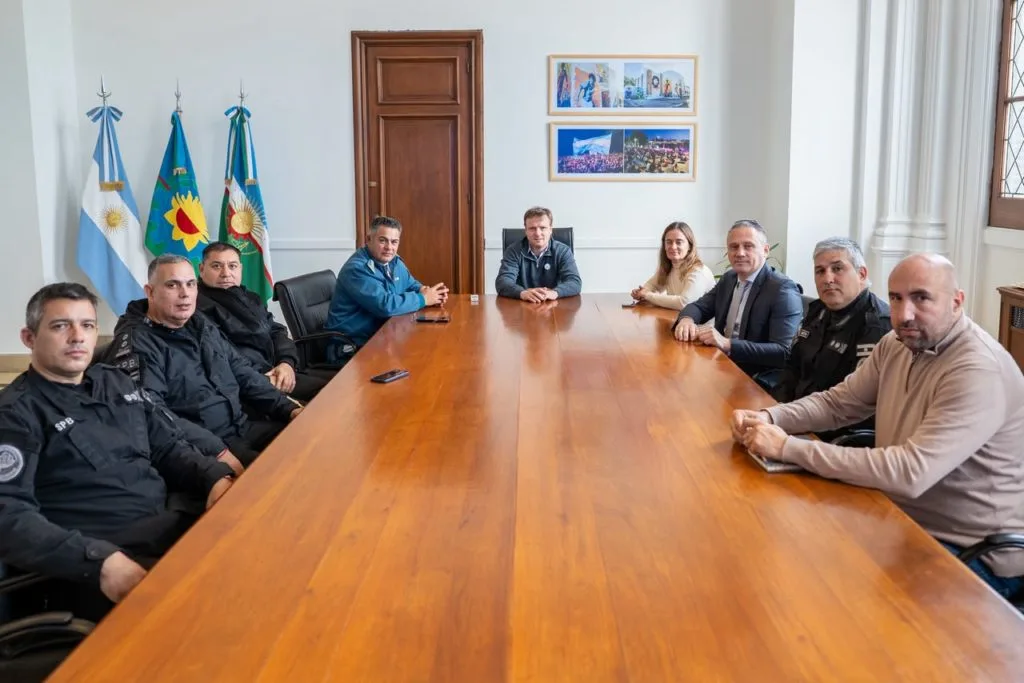 Autoridades locales y el Servicio Penitenciario refuerzan proyectos conjuntos en Sierra Chica