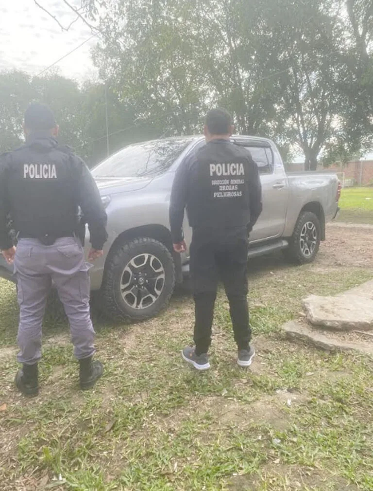 Detienen a tres hombres tras evadir control policial en la Ruta Nacional 11