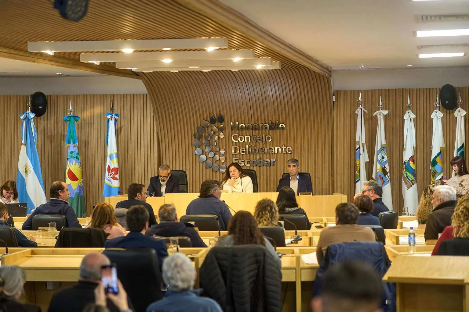 El Concejo de Escobar aprobó proyectos clave para seguridad, educación y trabajadores municipales