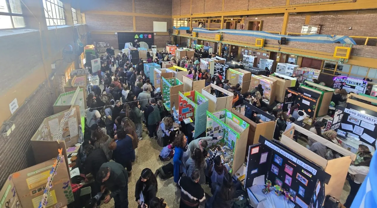 Escuelas de Nueve de Julio impulsan proyectos innovadores en Feria Distrital de Educación