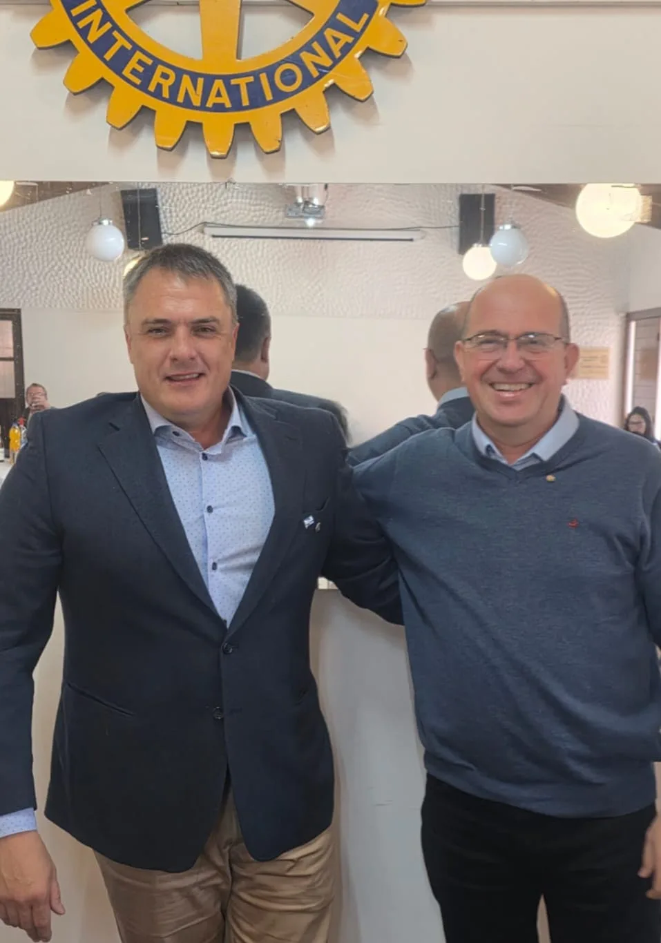 Esteban Oliva asumió la presidencia de Rotary San Rafael Centro y anunció nuevos proyectos