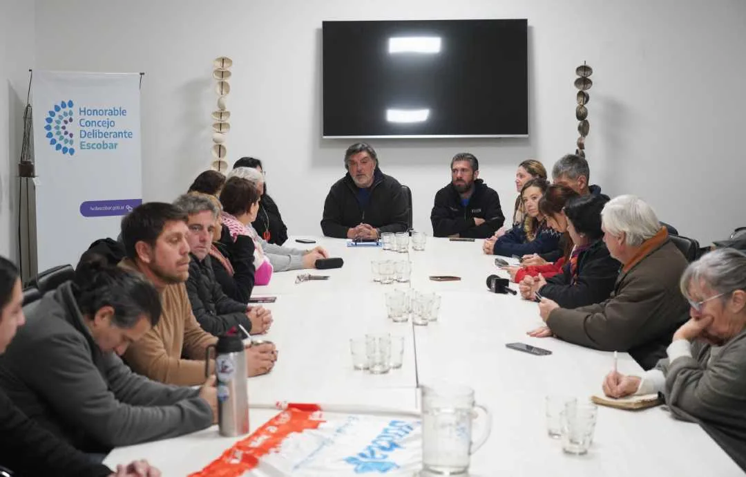 Fuerza Patria Escobar respalda el reclamo docente contra cambios en el régimen previsional