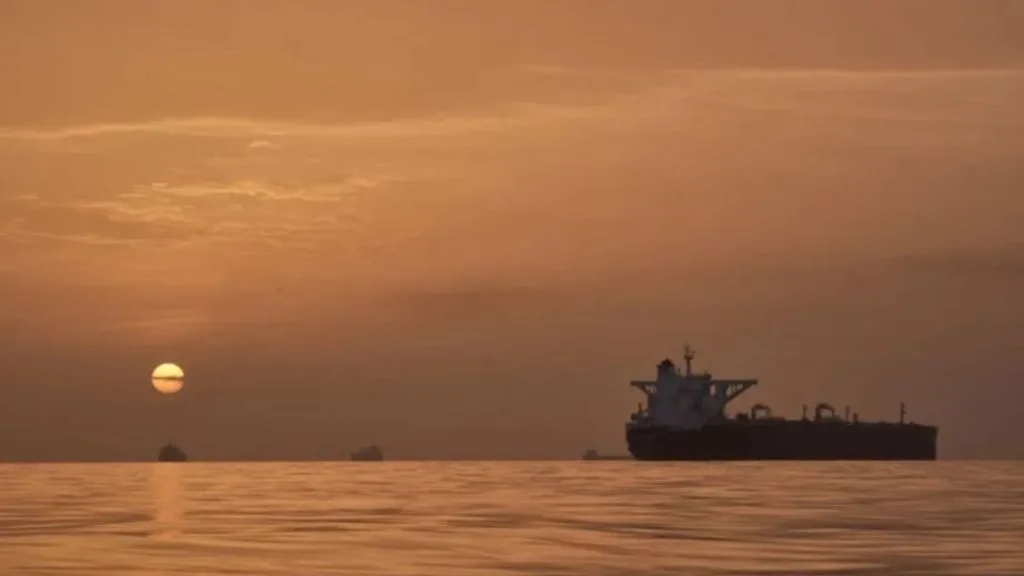 La demanda mundial de petróleo registrará su primera caída desde la pandemia, según la AIE