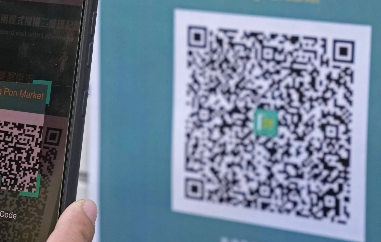 La justicia elimina la obligación del código QR para ingresar al desfile militar en París