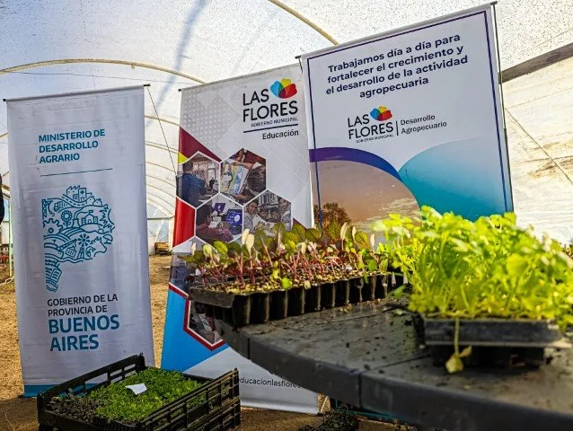 Más de 22 instituciones recibieron plantines en la cuarta entrega del Programa Huerta Urbana Bonaerense