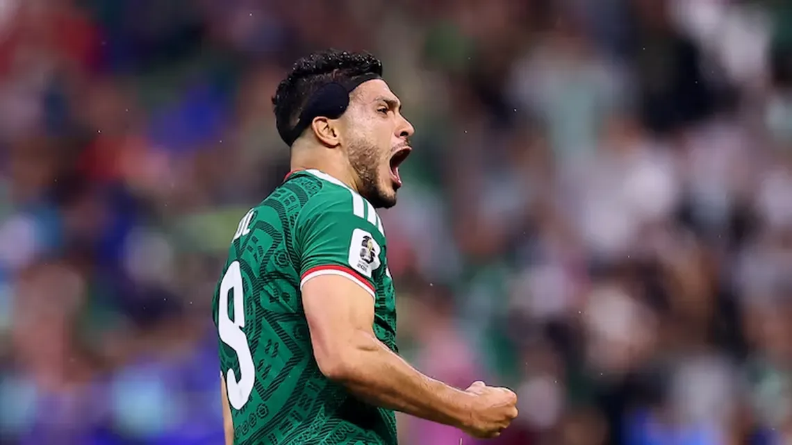 México aseguró su lugar en octavos tras vencer 2-0 a Ecuador en casa