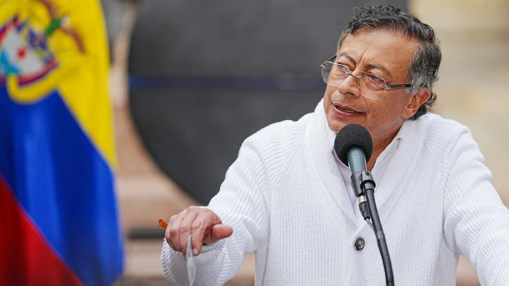 Petro rechaza ceremonia militar y reafirma protocolo constitucional para posesión presidencial