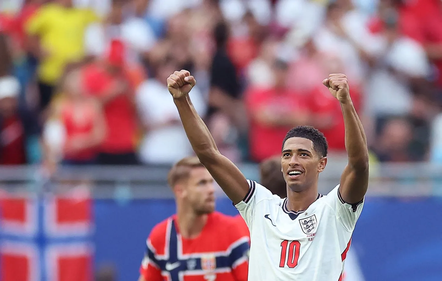 Polémica en el partido Inglaterra-Noruega por posible interferencia de cámara aérea en el gol
