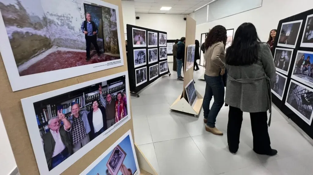 Presentan en Choele Choel la muestra “50 años, 50 fotografías” sobre la memoria colectiva