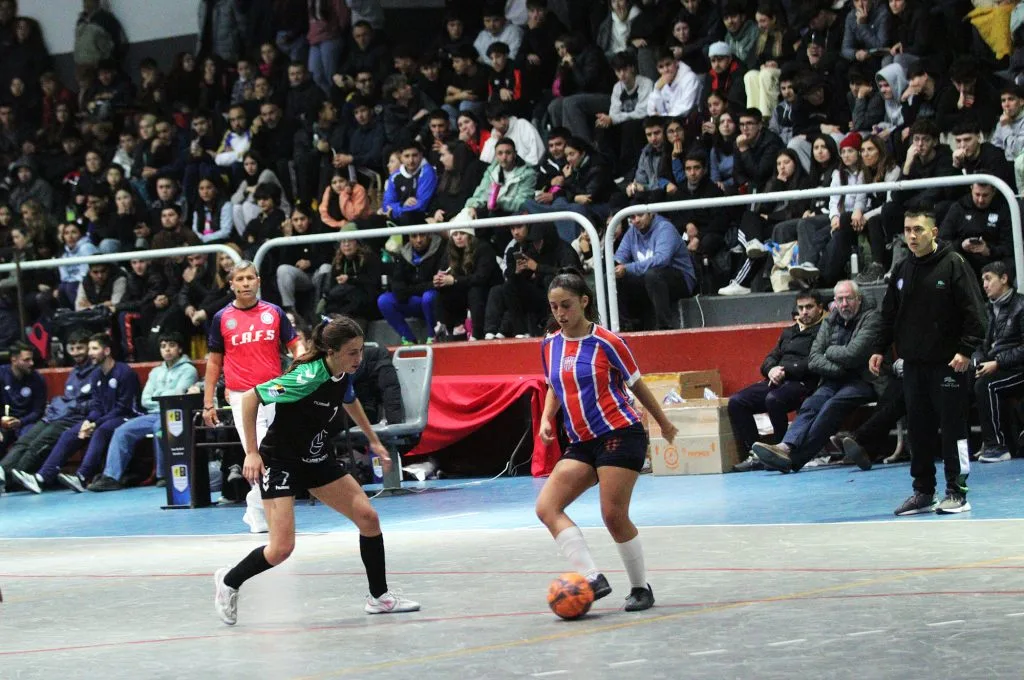 Sportivo Pedal Club logró su tercer título consecutivo tras vencer al Tenis Club en un final emocionante