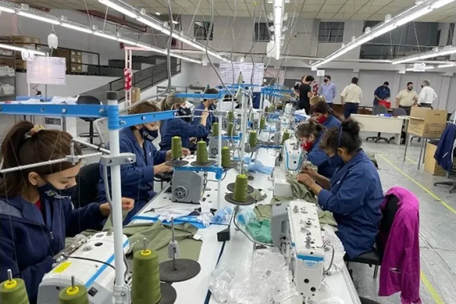 Trabajadores textiles declaran estado de alerta y movilización por estancamiento salarial