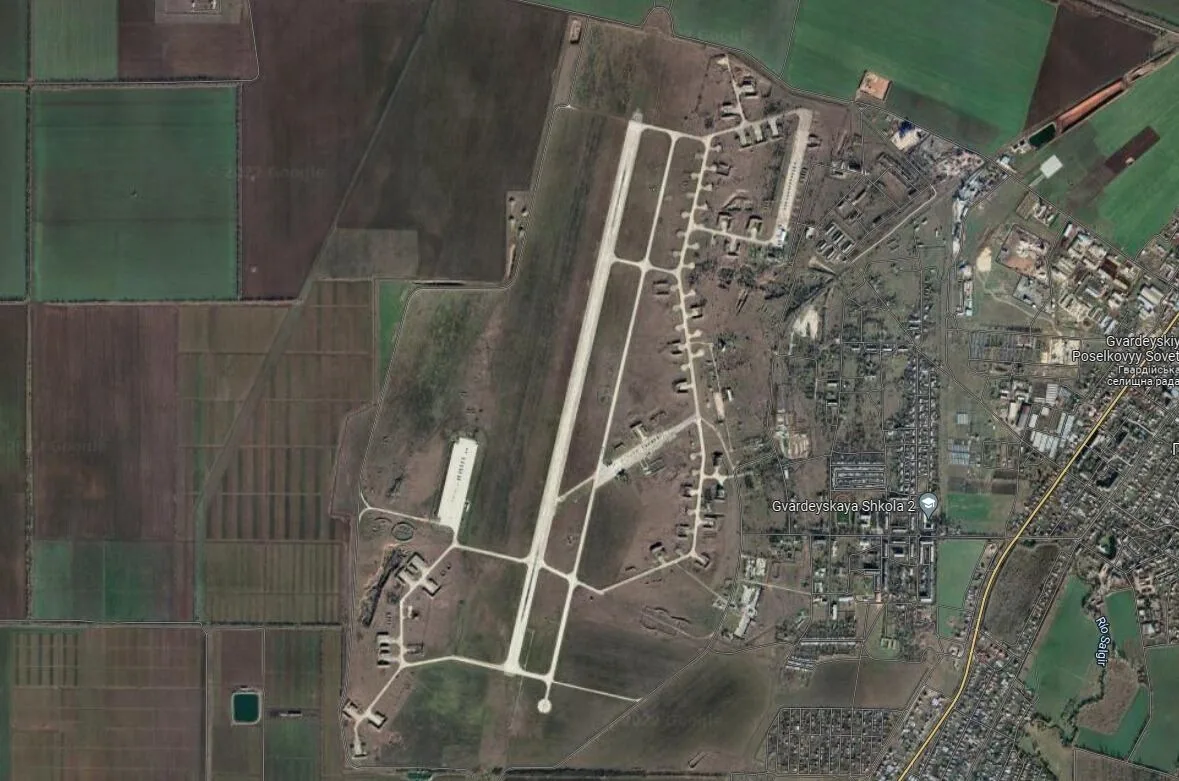 Ucrania impactó una base aérea clave en Crimea mientras continúan contactos diplomáticos con Estados Unidos