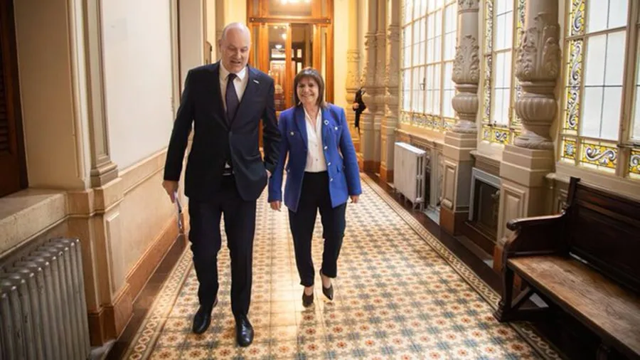 Gobierno introduce límites a la extranjerización de tierras en proyecto de ley