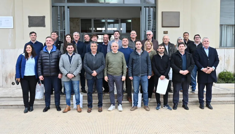 Intendentes bonaerenses acuerdan impulsar proyectos conjuntos en reunión de FRICDe en Lobos