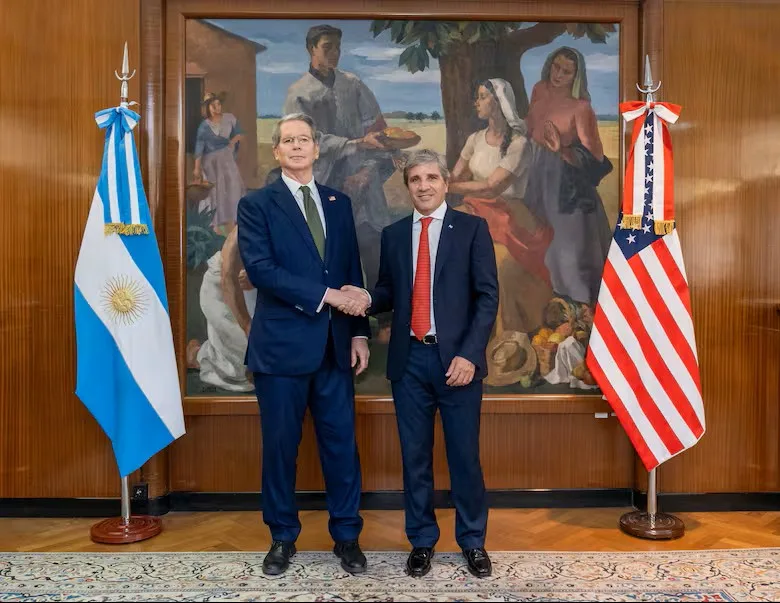 Luis Caputo viaja a Estados Unidos para reuniones relacionadas con la cumbre del G-20