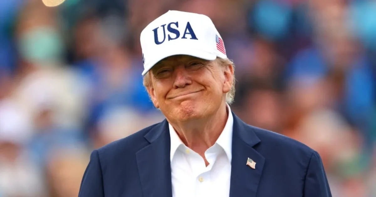Donald Trump critica la respuesta global a la inteligencia artificial y señala a China como beneficiaria