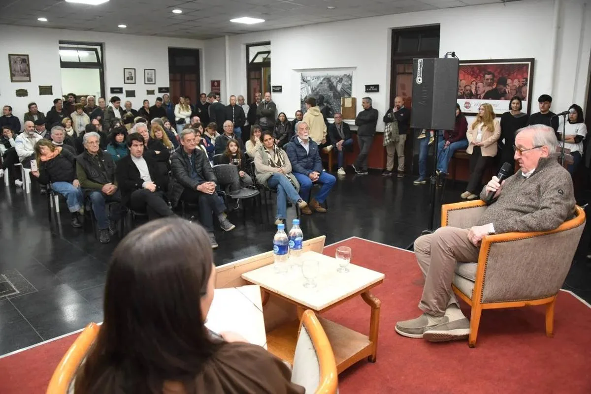 El comité de la UCR en Tandil recordó el triunfo histórico de Miguel Lunghi hace 23 años