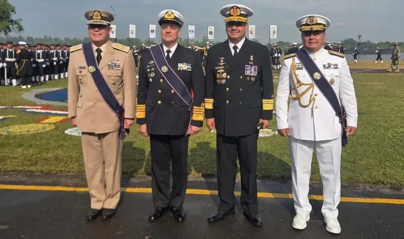 La Armada separa a diez militares por irregularidades en el pago de haberes