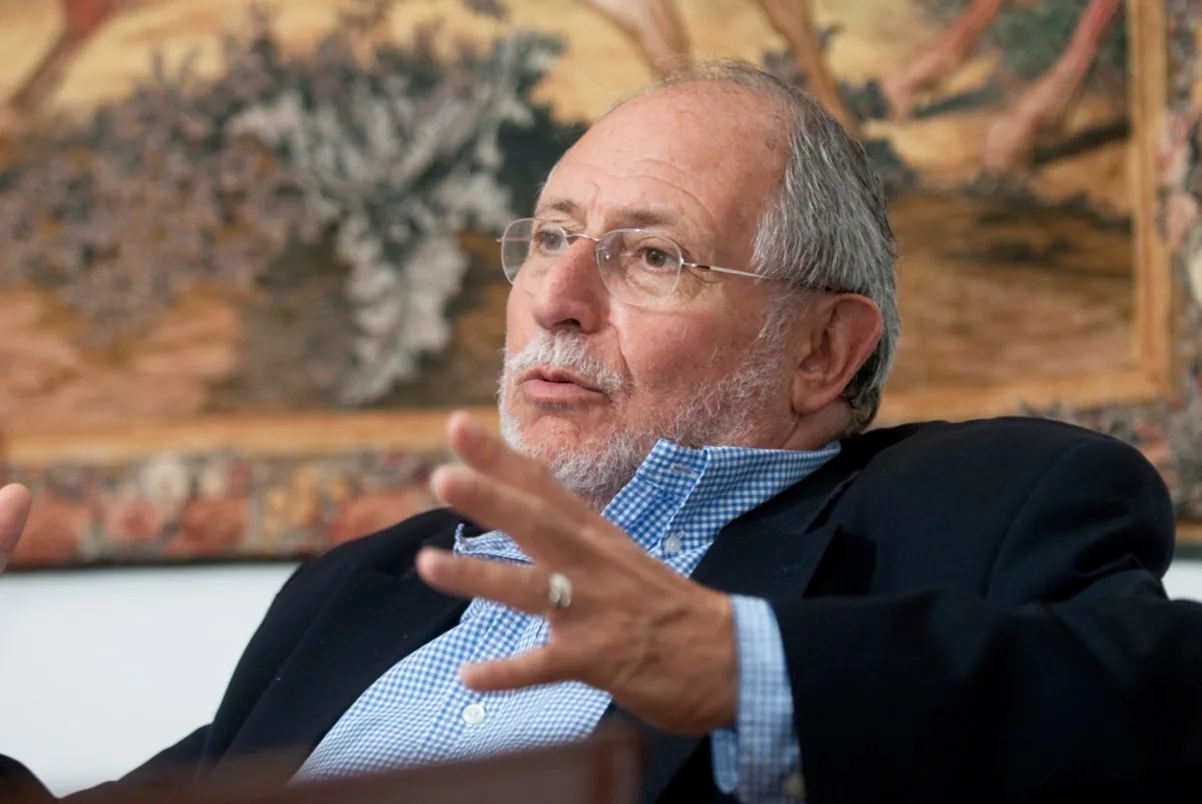 Diego Guelar defiende la legalidad del traslado de Flávio Bolsonaro desde Misiones a EE. UU.