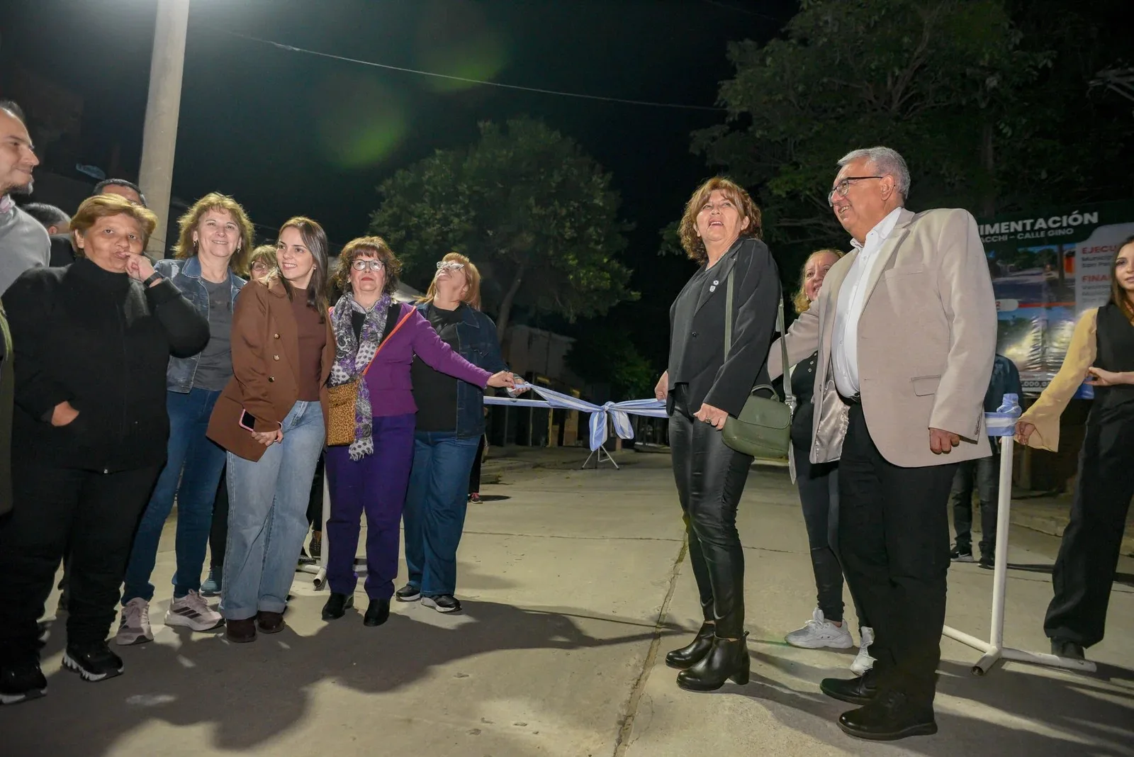 Julio Bravo inaugura pavimentación que mejora calidad de vida y valoriza propiedades en San Pedro de Jujuy