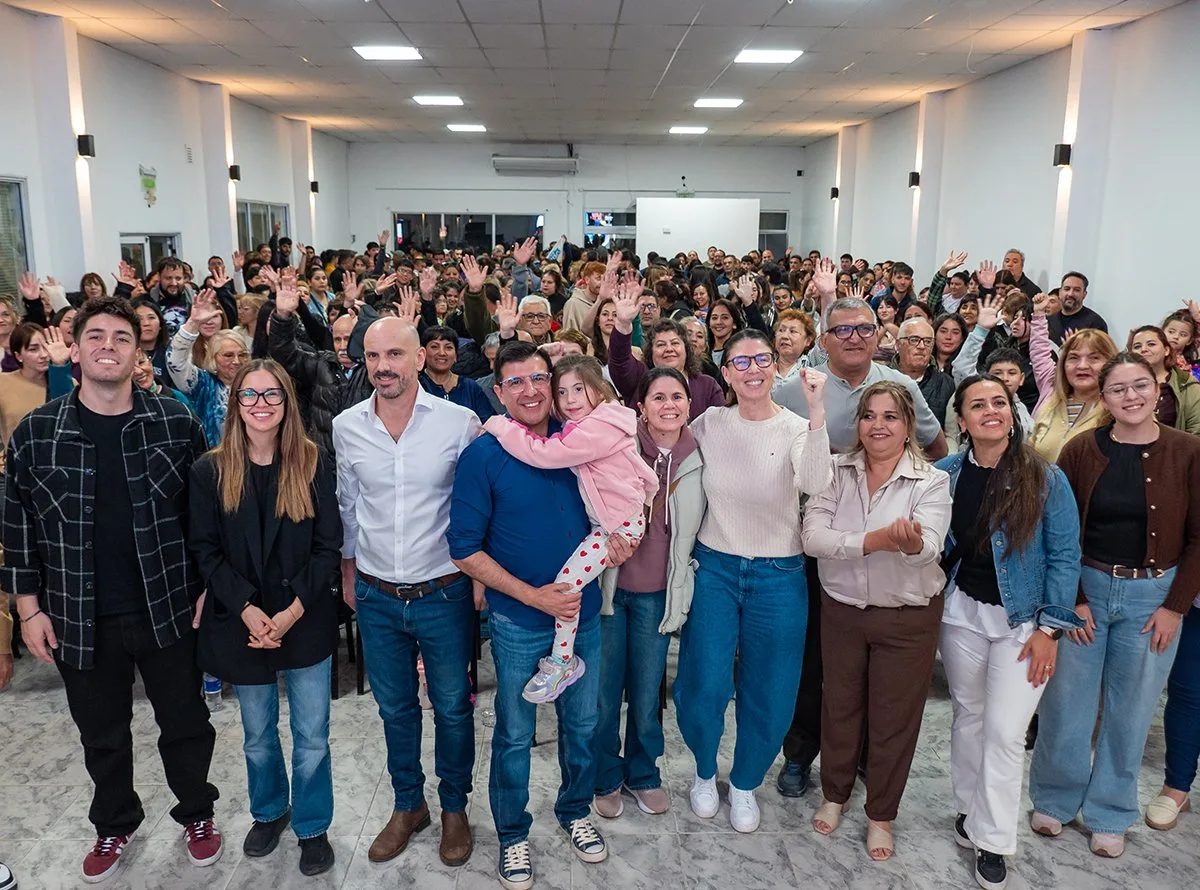 Más de 700 personas apoyaron el cambio en Senillosa durante una masiva convocatoria