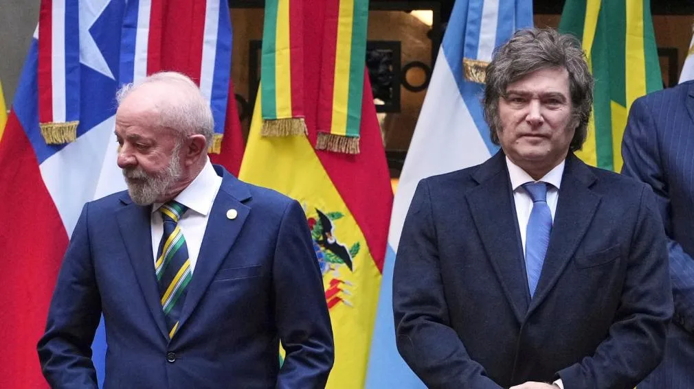 Milei insiste en calificar a Lula de “ladrón” a días de la segunda vuelta en Brasil