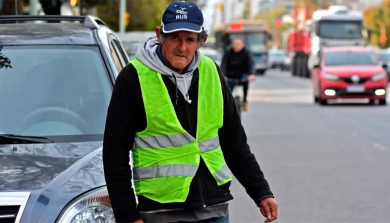 Necochea endurece sanciones contra trapitos y limpiavidrios en espacios públicos