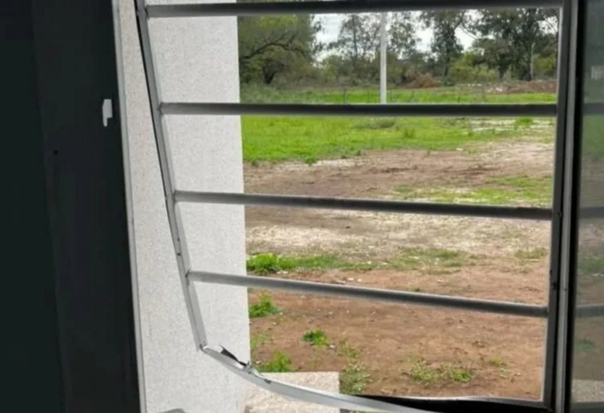 Vandalizan una vivienda social del Plan Mi Casa III en Realicó antes de su entrega